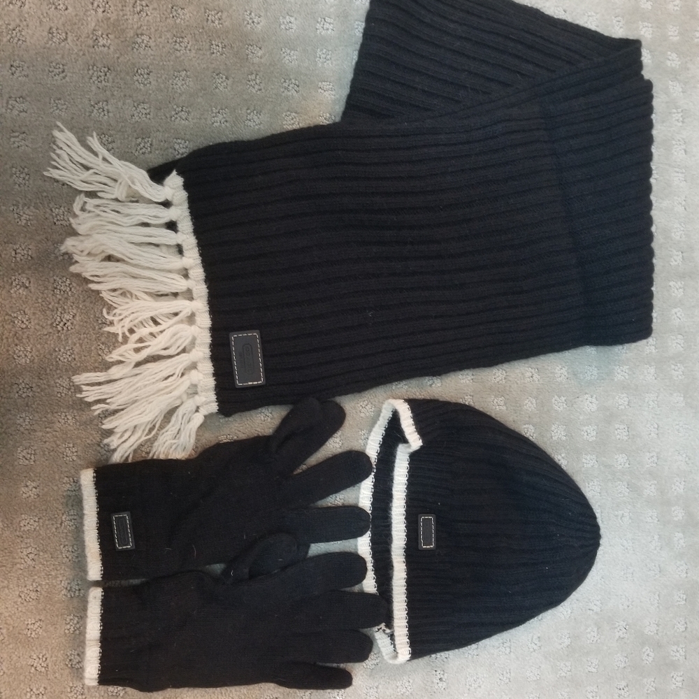 New glove, hat and scarf set